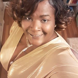 Meet your Posher, Racquel